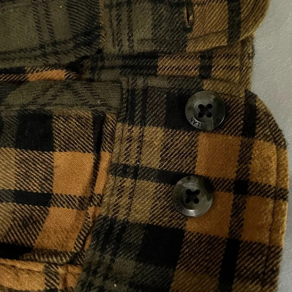 MAGELLAN~BUNDLE~2 MEN’S FLANNEL SHIRTS~ M - Picture 8 of 12